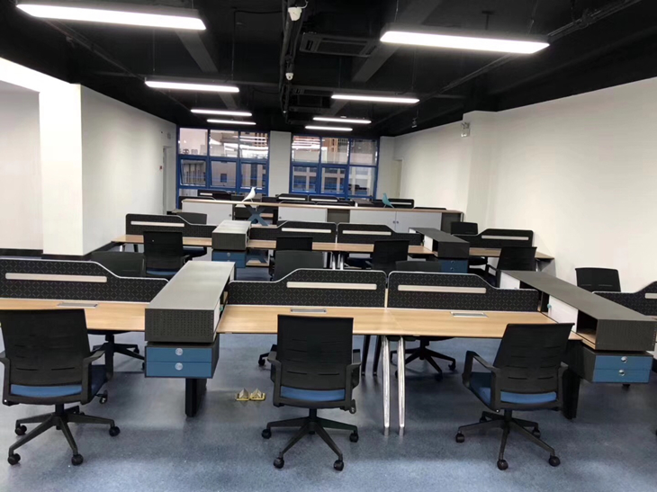 带您了解办公家具如何选择搭配空间(图1) 带您了解办公家具如何选择搭配空间(图1)
